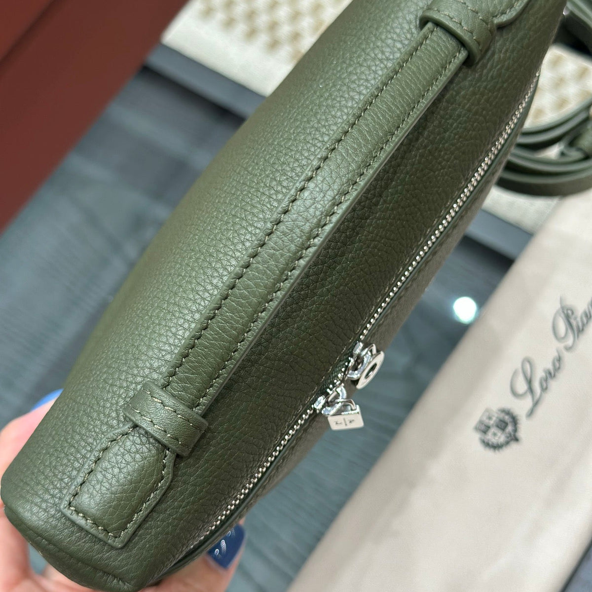 LORO P EXTRA POCKET L19 BAG