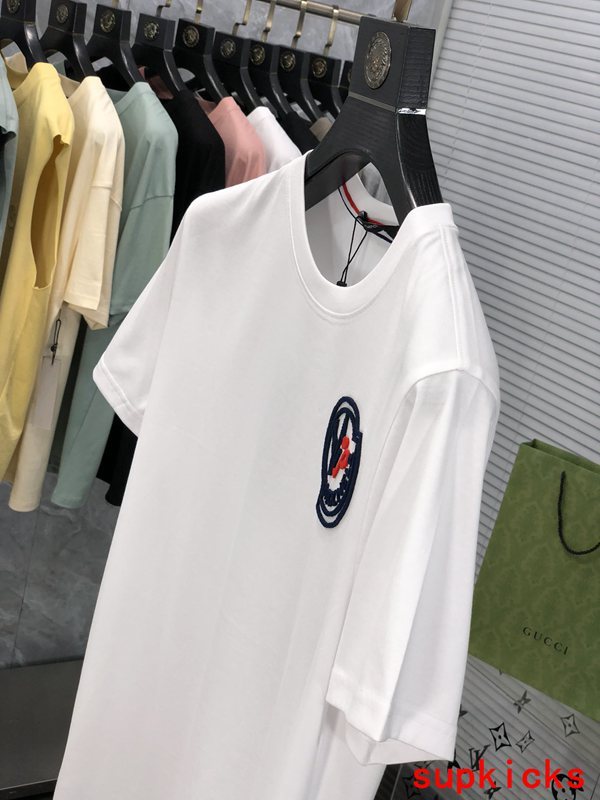 Moncler Luxury Cloth