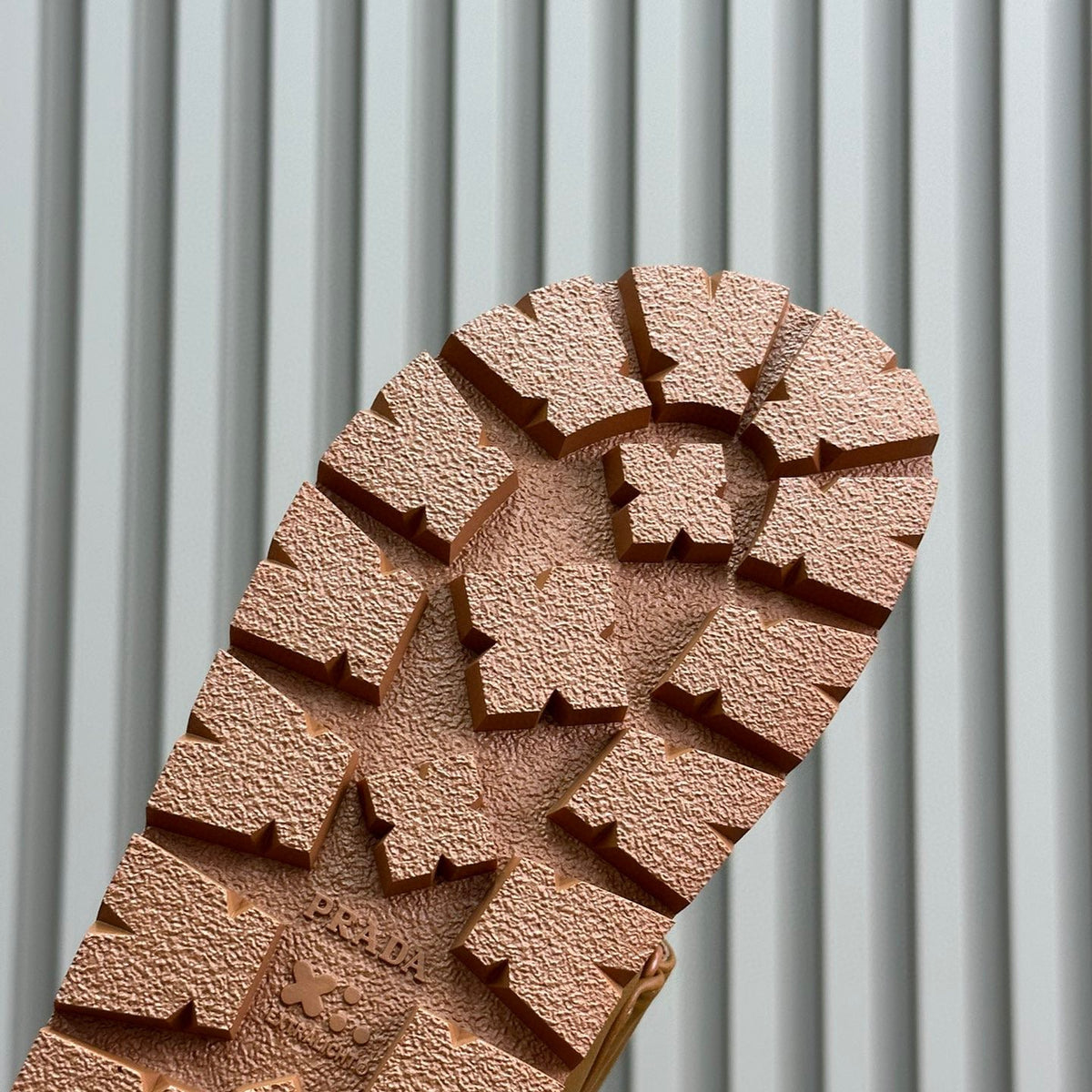 PD NAPPA LEATHER SLIDES