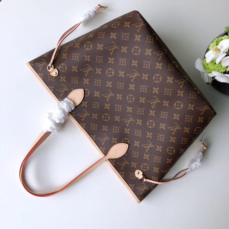 I W Fashion Lu-Vi bags - 17900
