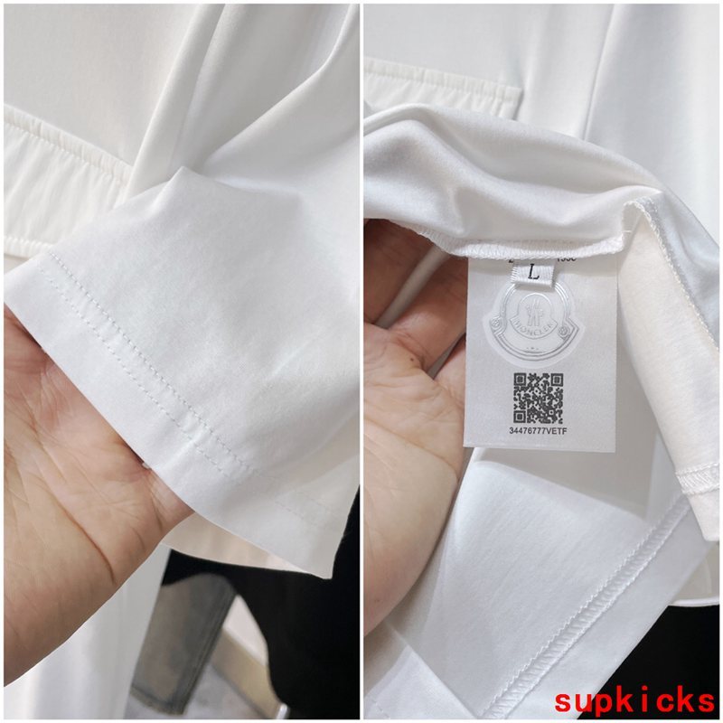 Moncler Luxury Cloth