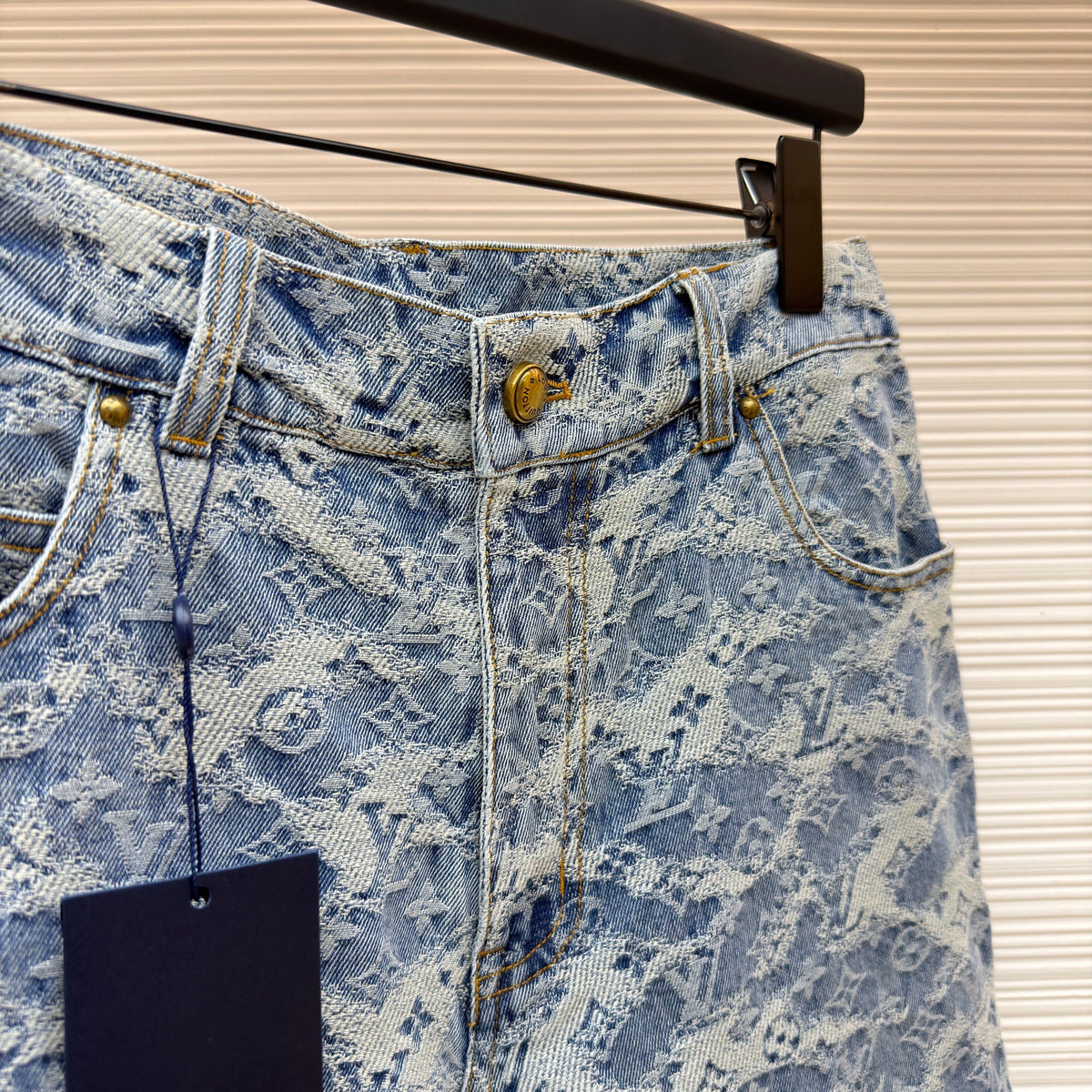 LOU DENIM SHORTS