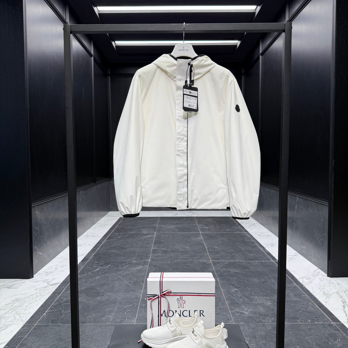 MONC POLSET JACKET