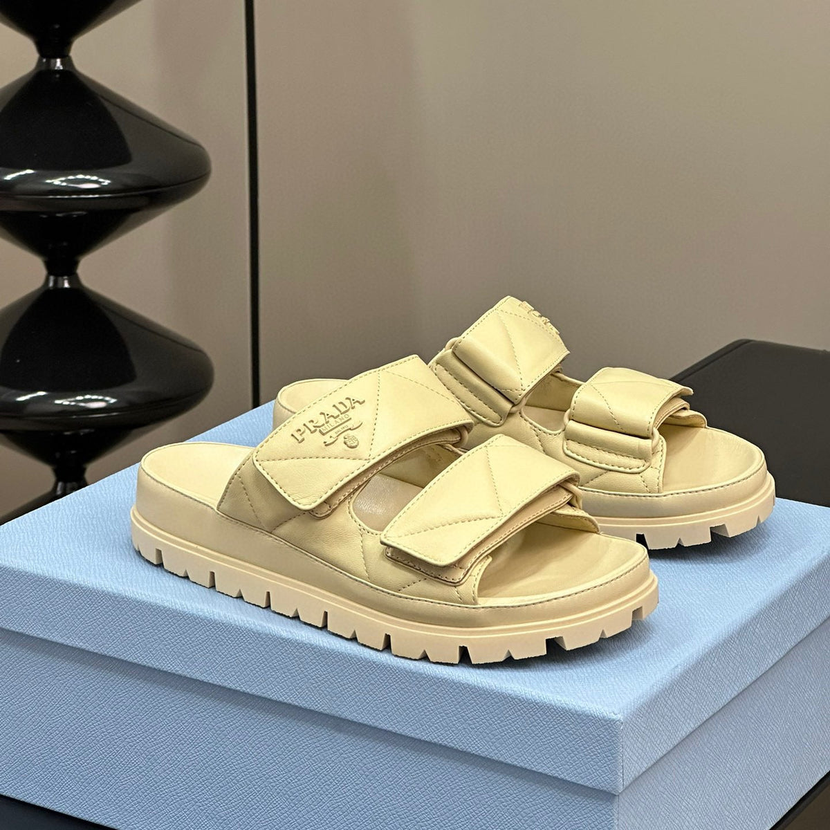 PD NAPPA LEATHER SLIDES