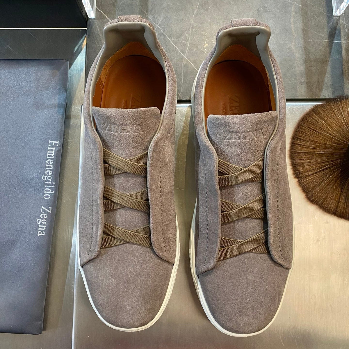 ZEGN TRIPLE STITCH SNEAKER