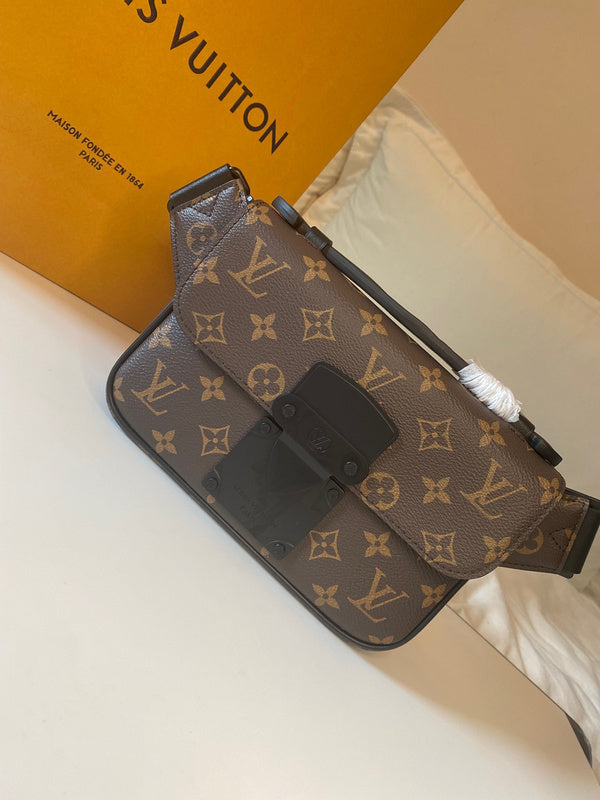 I W Fashion Lu-Vi bags - 17525