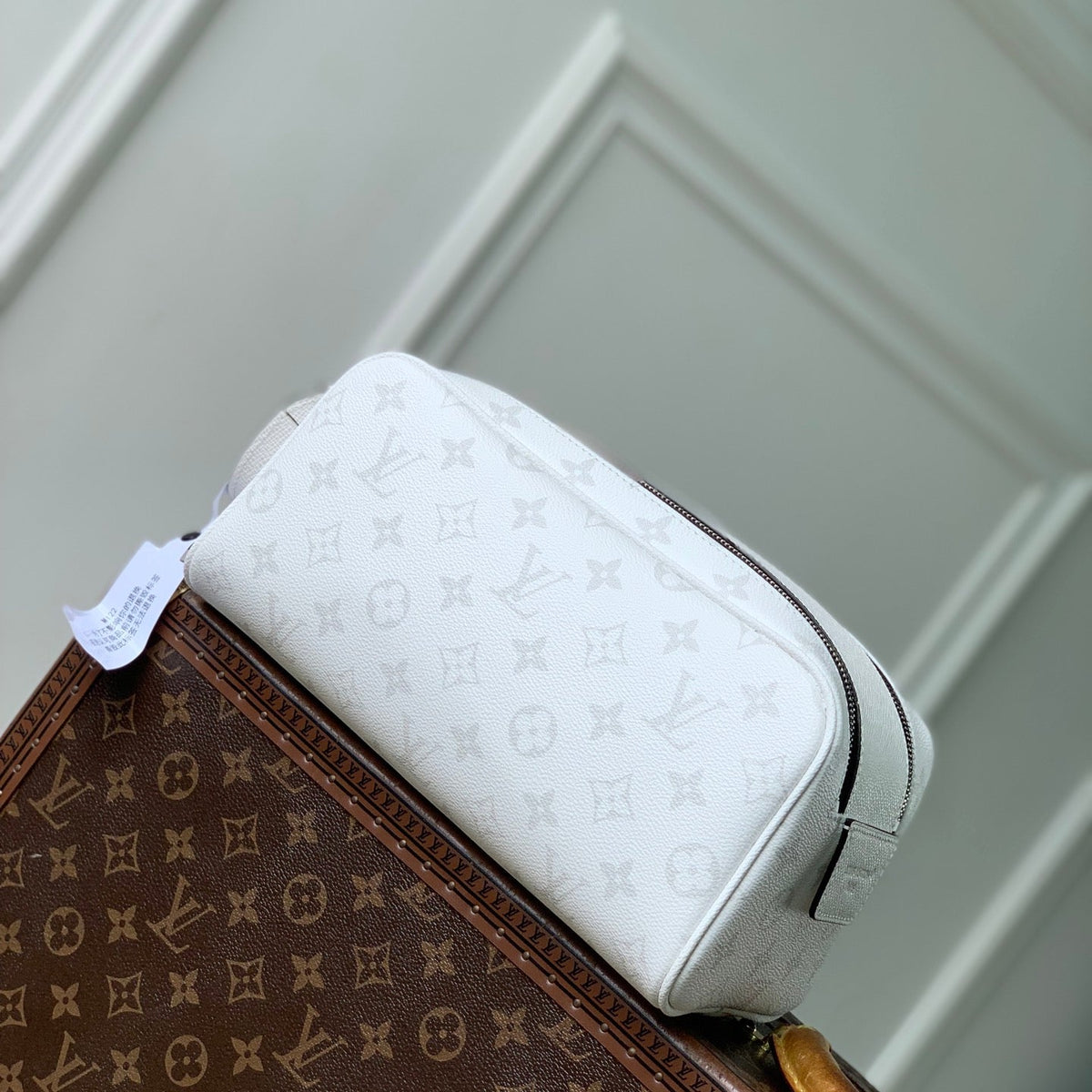 LOU DOPP KIT TOILETRY BAG