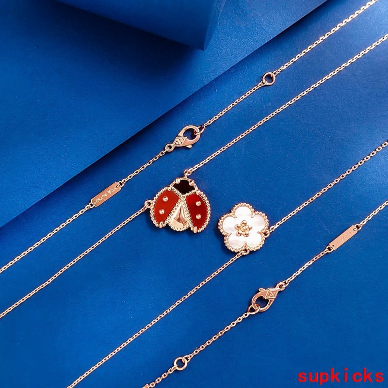 Van Cleef & Arples Jewelry