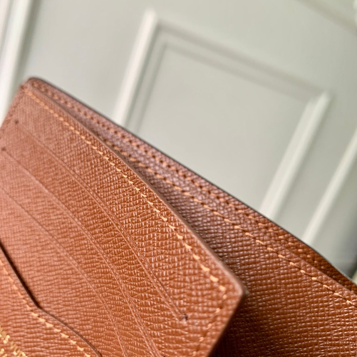 LOU SLENDER WALLET