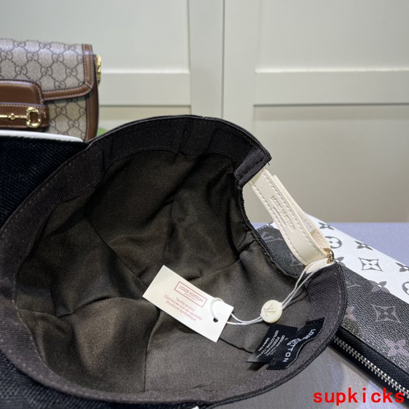 Louis Vuitton Luxury Cap