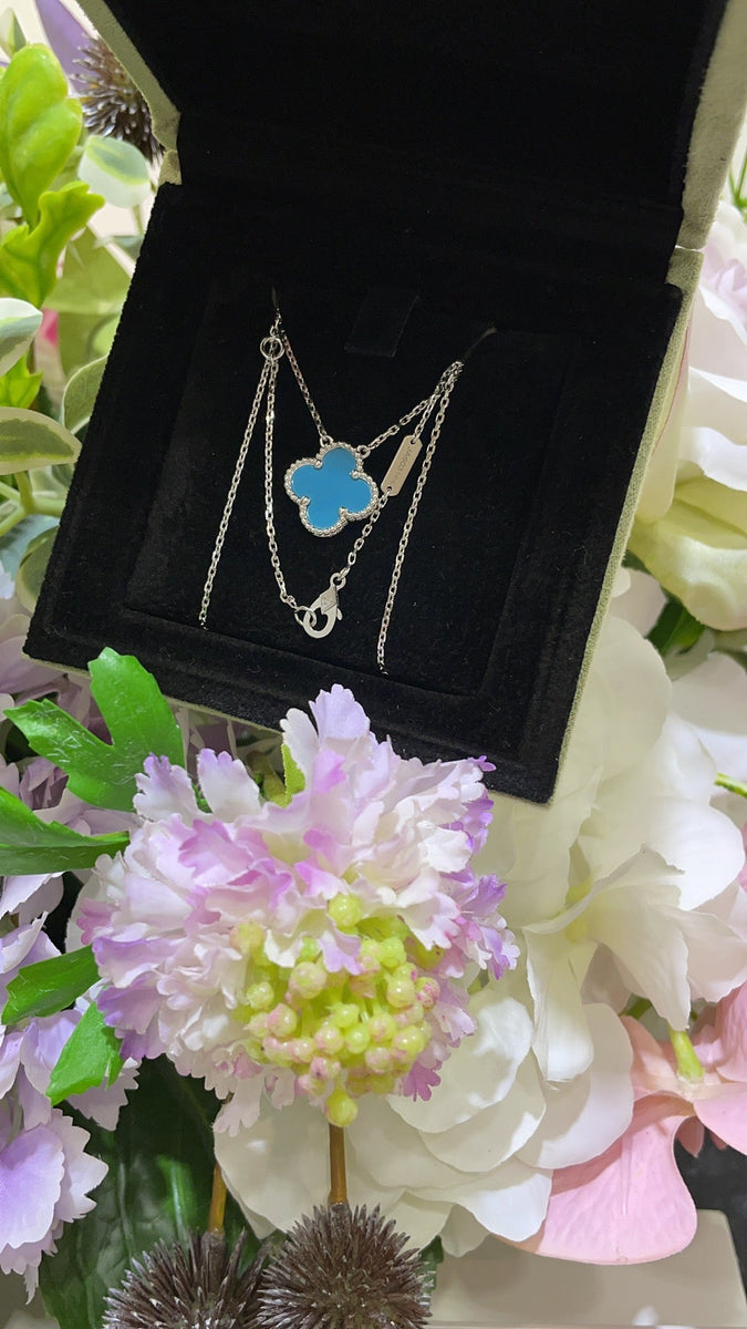 VAN C NECKLACE