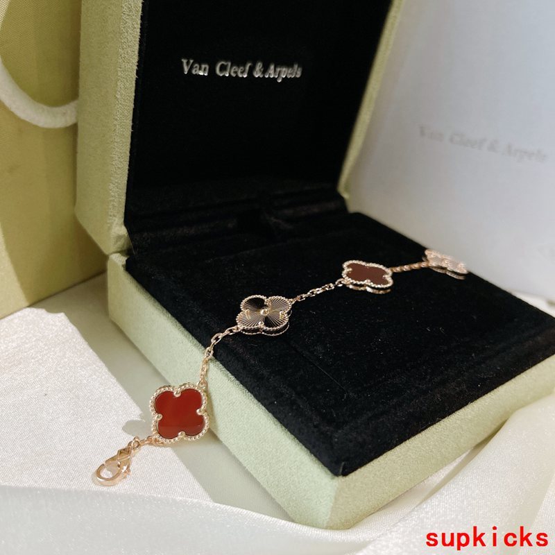Van Cleef & Arples Jewelry