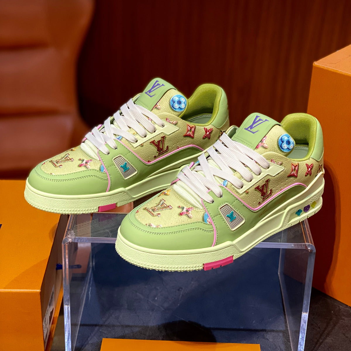 LOU SNEAKERS