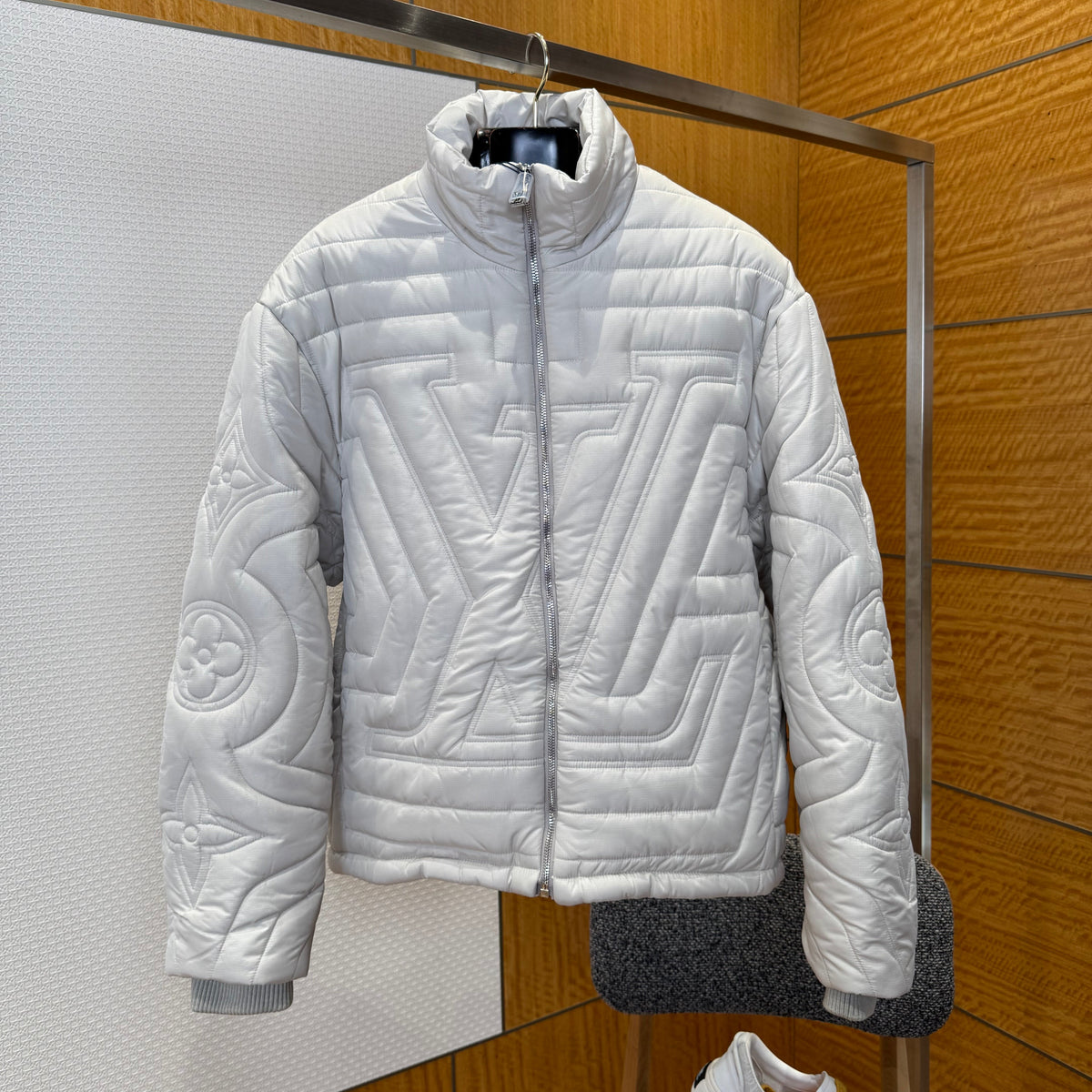 LOU JACKET
