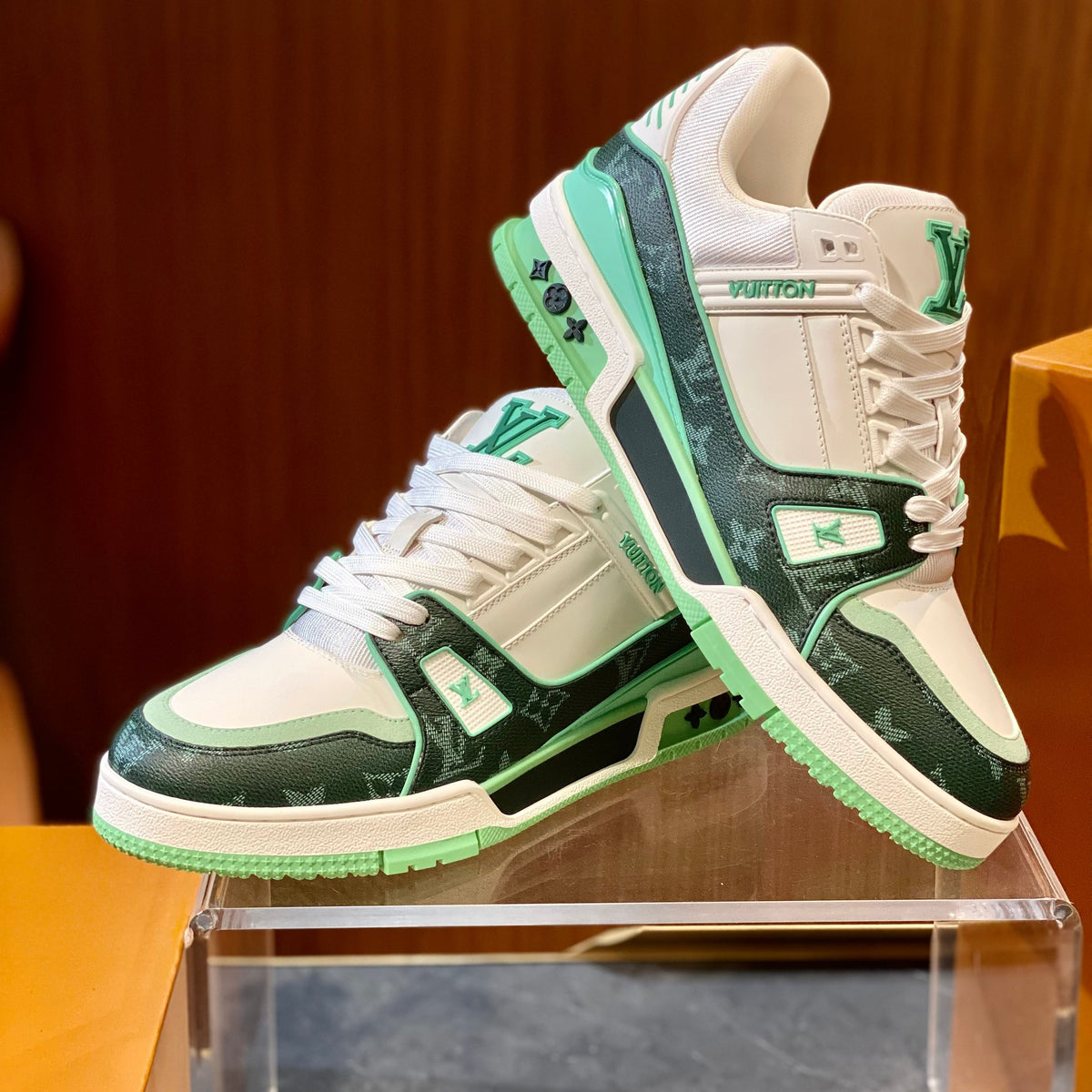 LOU TRAINERS