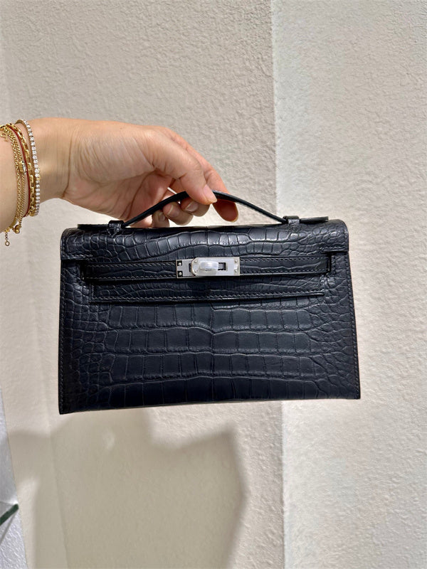 PHA - HMS Bags - 750