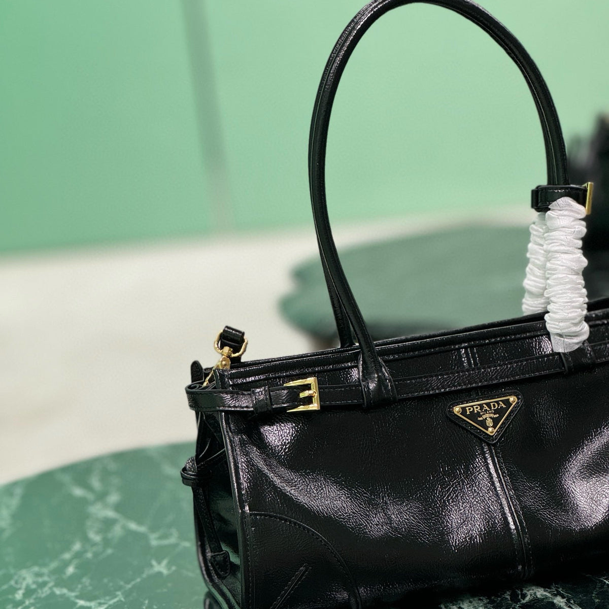 PD MEDIUM LEATHER HANDBAG