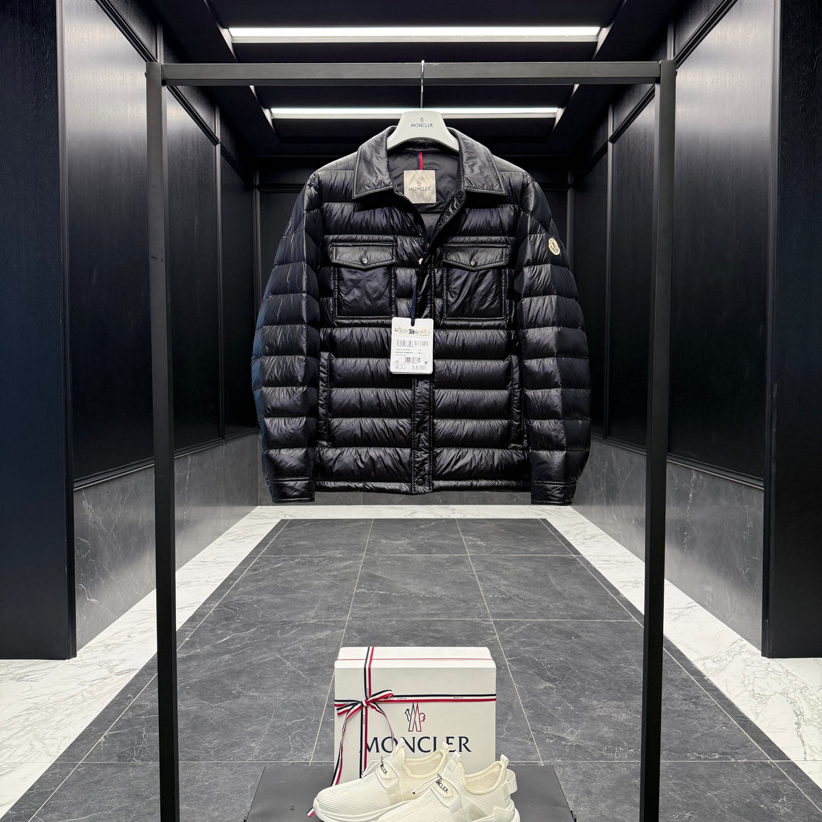 MONC CHAMBLY JACKET