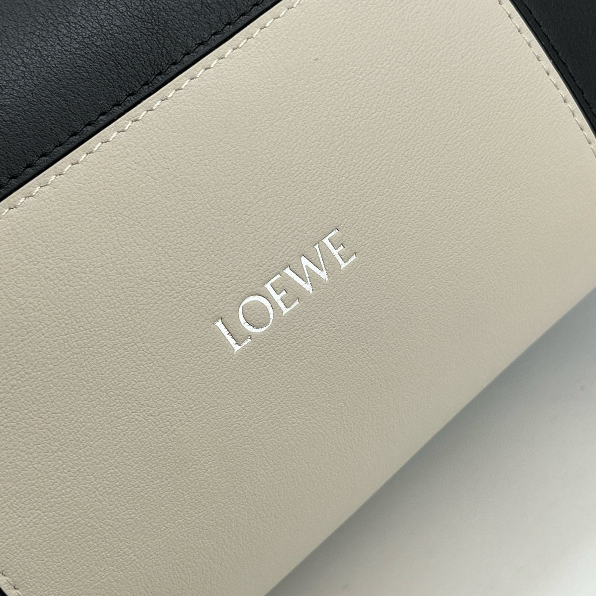 LOEW FLAMENCO MEDIUM POUCH
