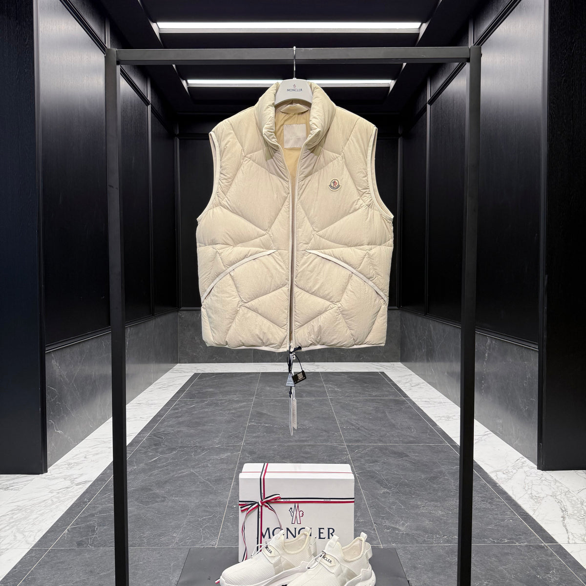 MONC VENDAVEL VEST