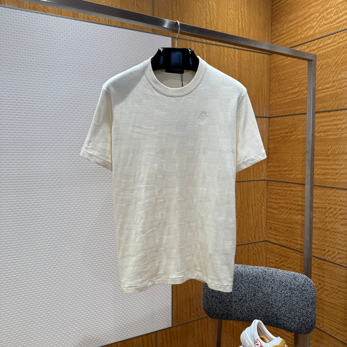 LOU T-SHIRT