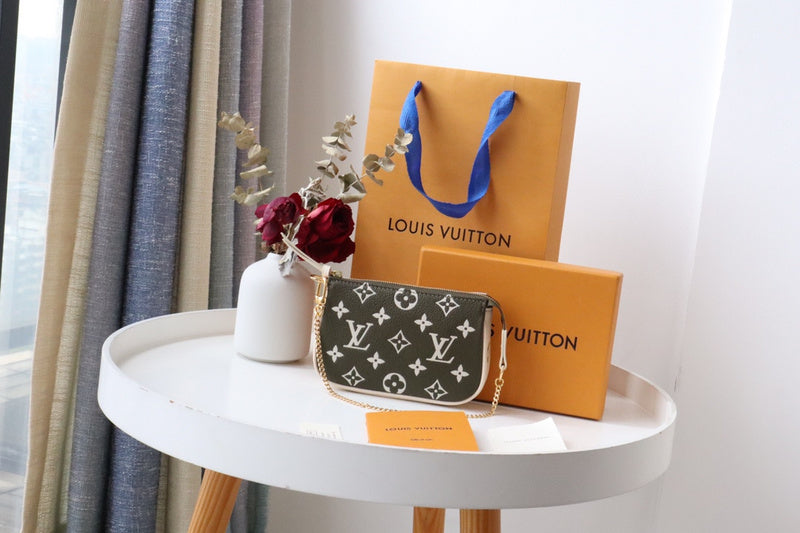 I W Fashion Lu-Vi Bags - 16859