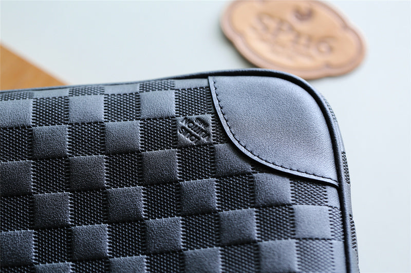 I W Fashion Lu-Vi bags - 9850