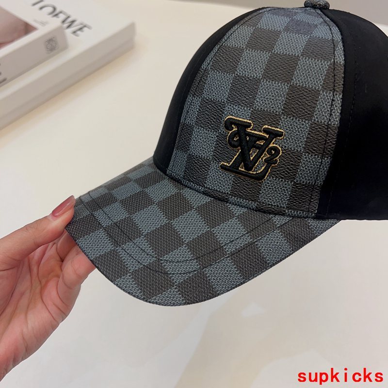 Louis Vuitton Luxury Cap