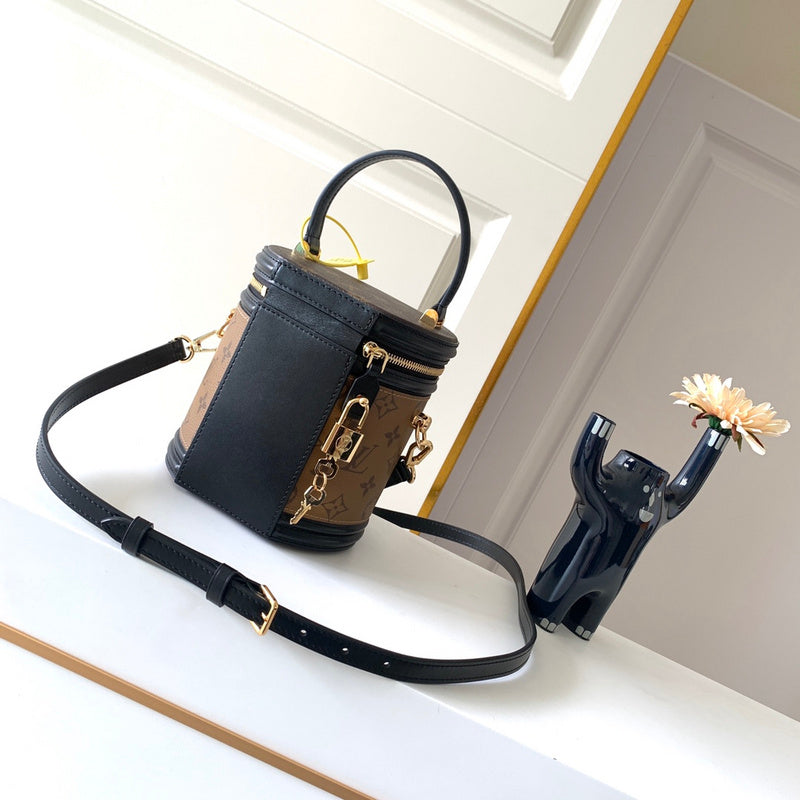 I W Fashion Lu-Vi Bags - 16872