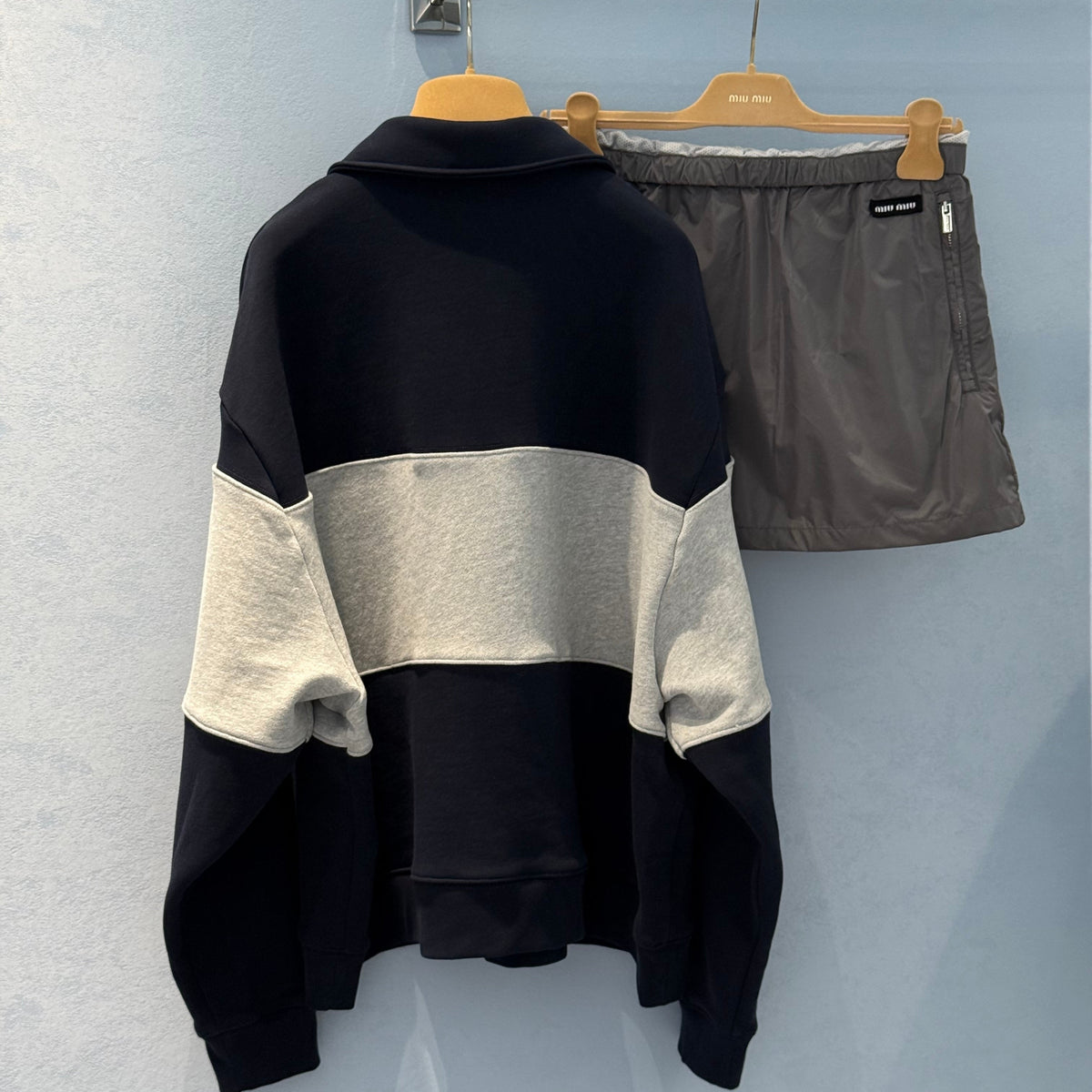 MIU M SWEATSHIRT