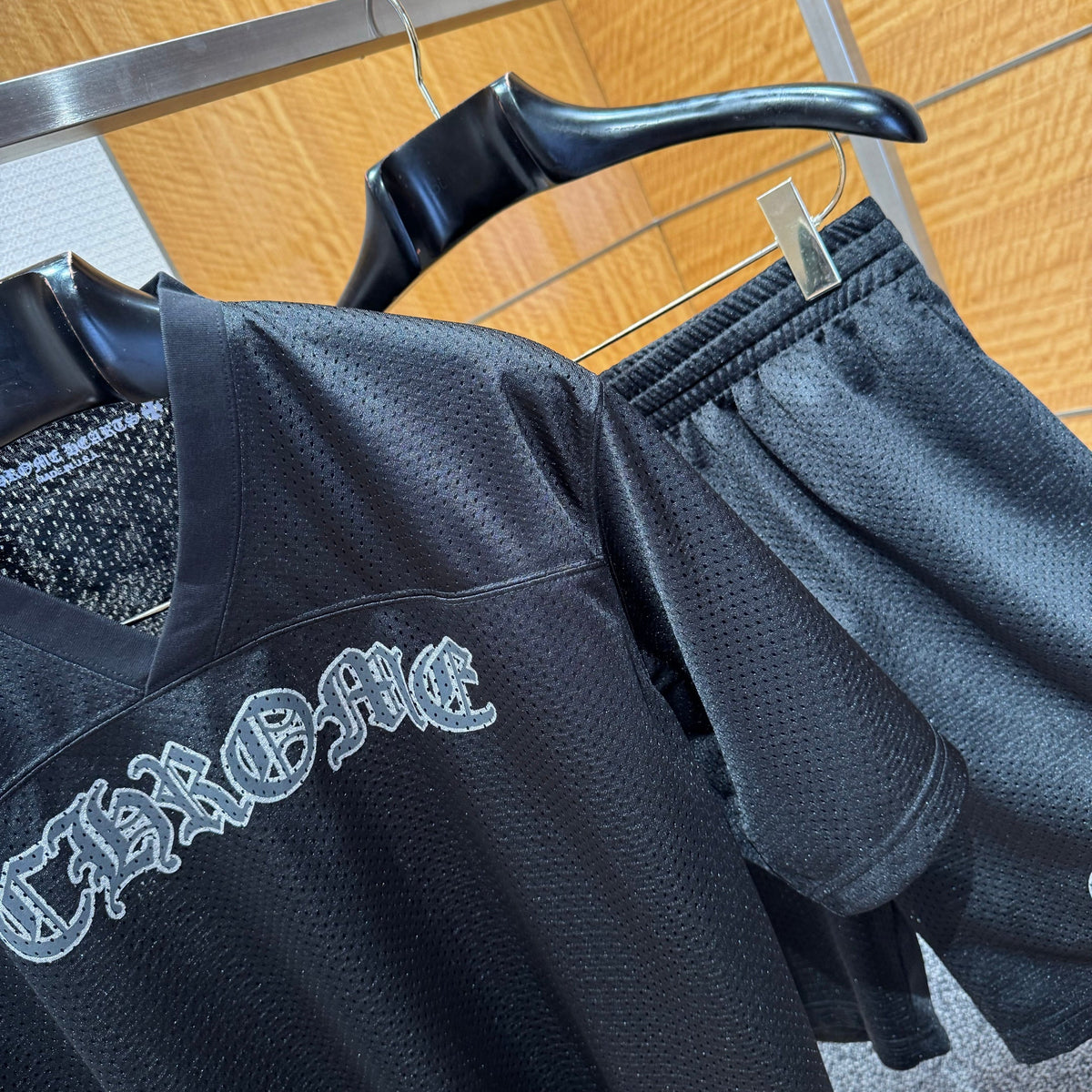 CHROME H T-SHIRT