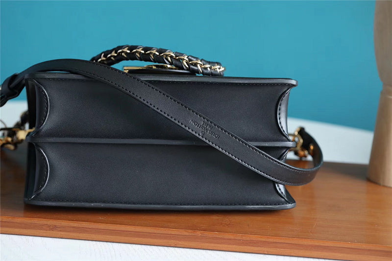 I W Fashion Lu-Vi bags - 8136