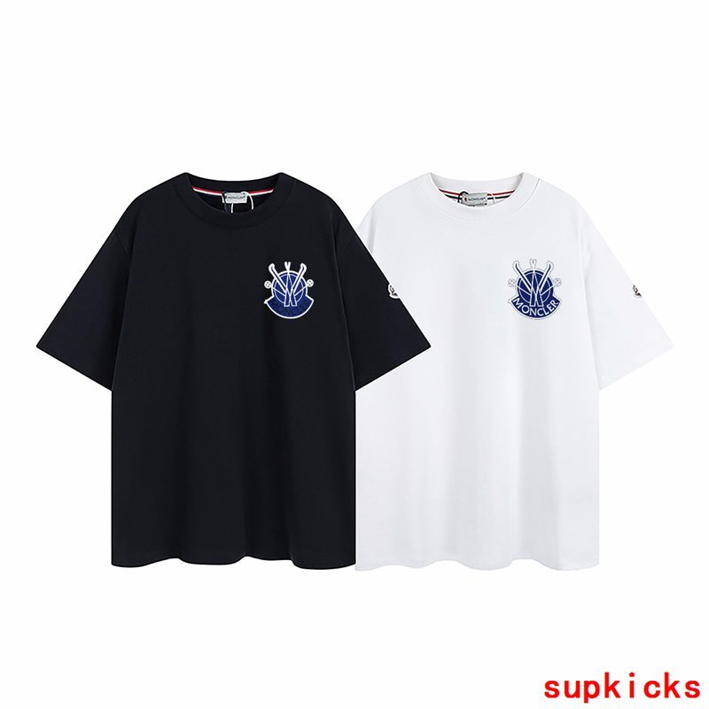 Moncler Luxury Cloth