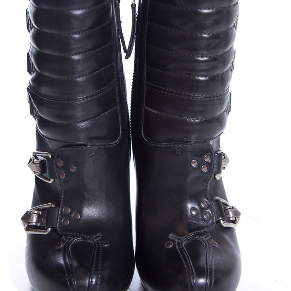 Alexander McQueen Black Leather  Booties SZ 35.5