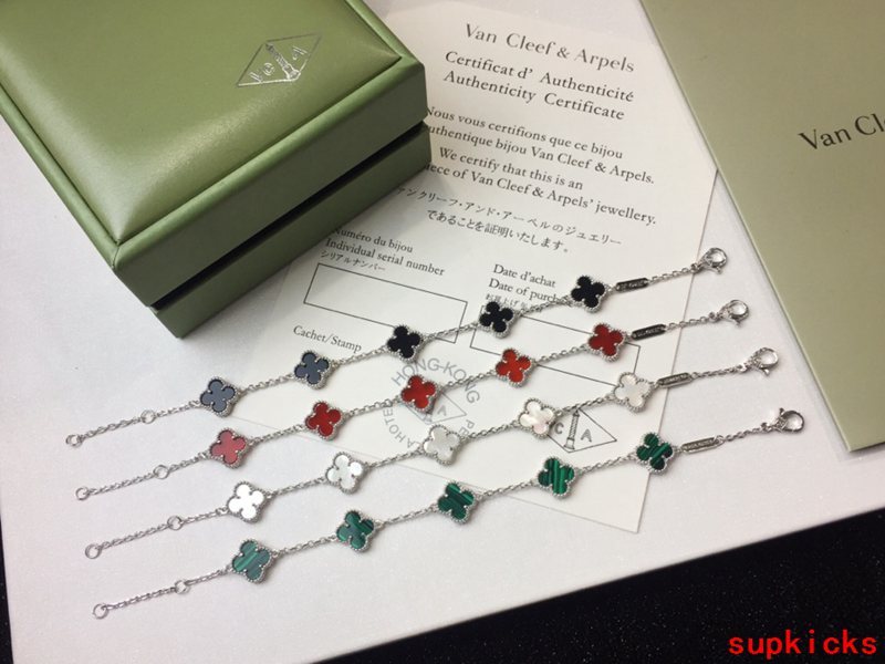 Van Cleef & Arples Jewelry