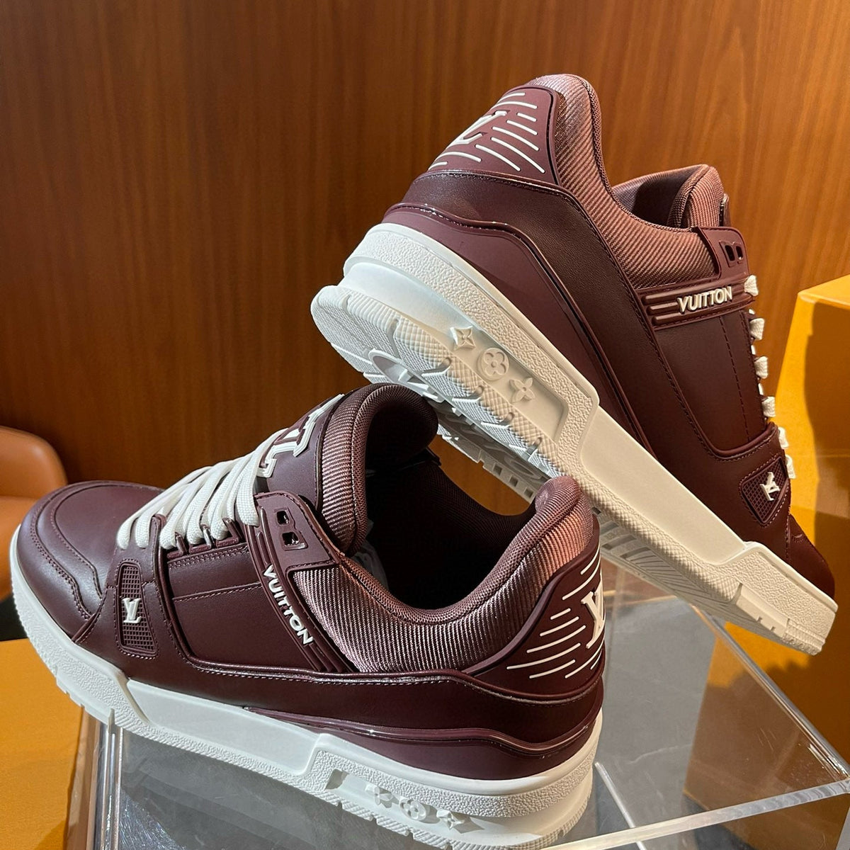 LOU TRAINERS
