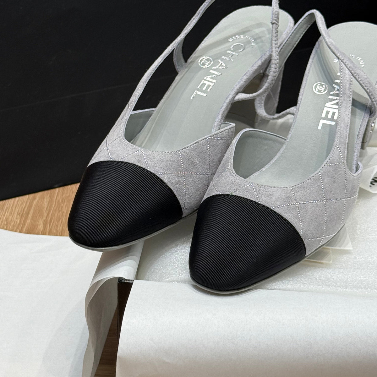 CC SLINGBACK PUMPS