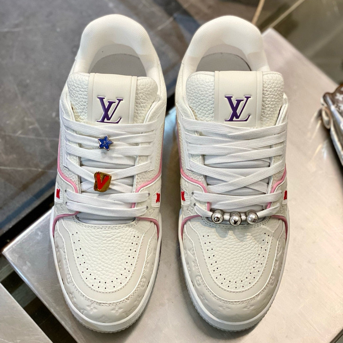 LOU TRAINERS