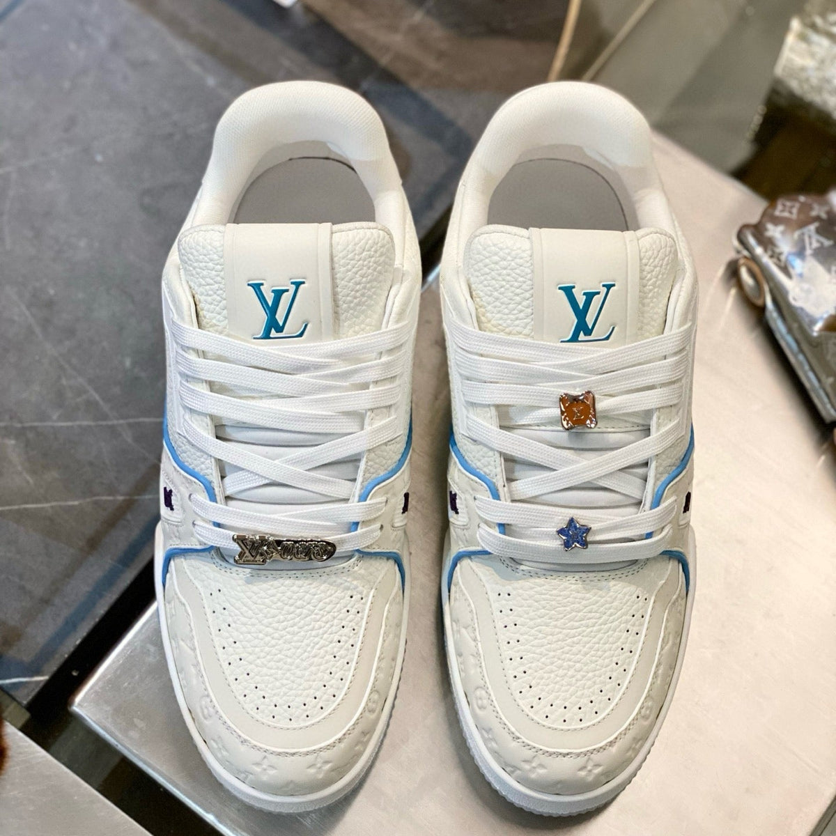 LOU TRAINERS