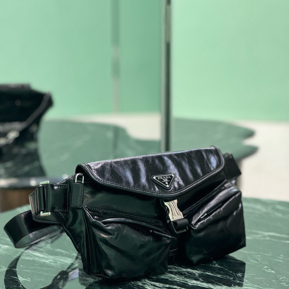 PD LEATHER SHOULDER BAG