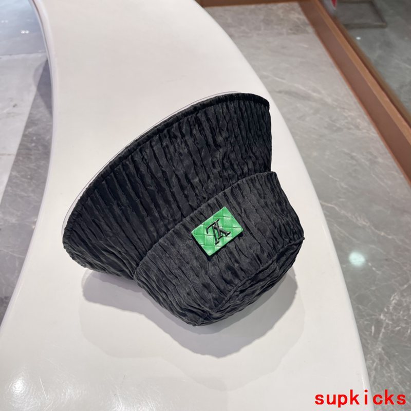 Louis Vuitton Luxury Cap