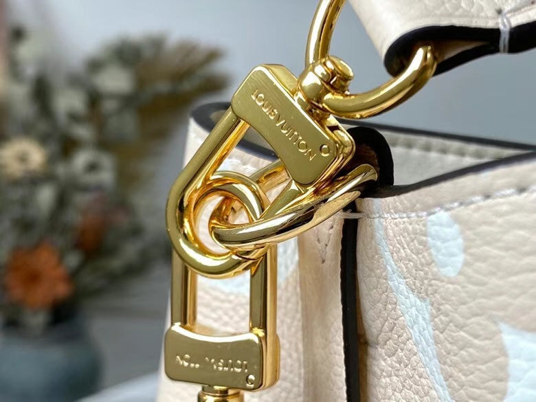 I W Fashion Lu-Vi bags - 17576
