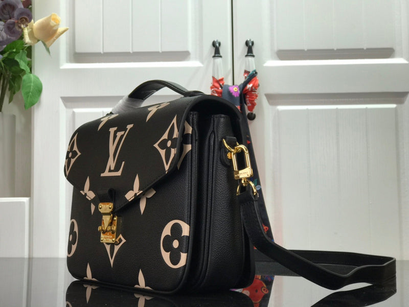 I W Fashion Lu-Vi bags - 17632