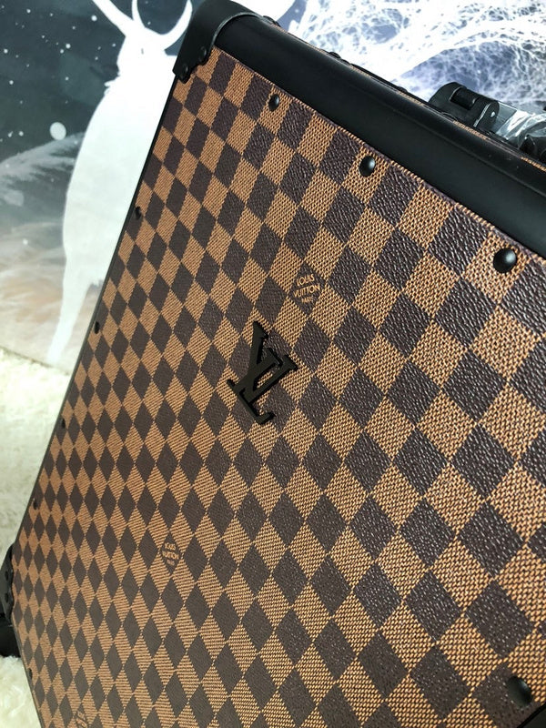 I W Fashion Lu-Vi bags - 11403