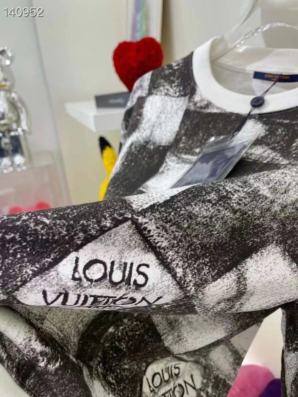 Louis Vuittion Luxury Clothes