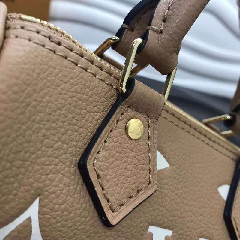 LOV2 Bags - Luxurious Bags  506