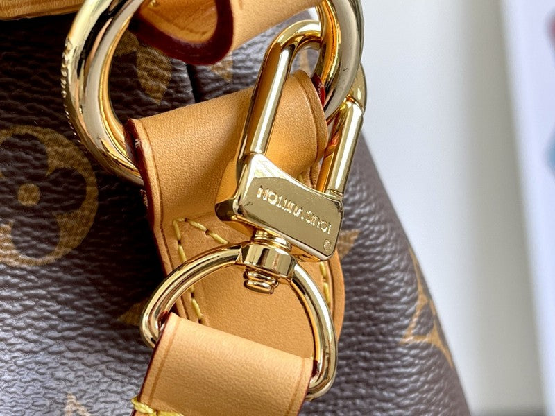 I W Fashion Lu-Vi bags - 17221
