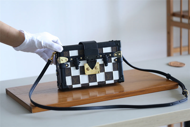 I W Fashion Lu-Vi bags - 8221
