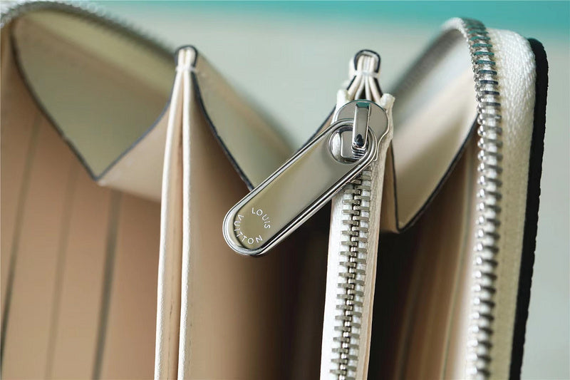 I W Fashion Lu-Vi bags - 8757