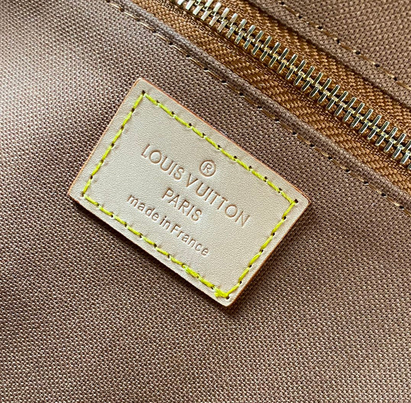 I W Fashion Lu-Vi bags - 17412